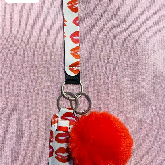 Self made key chains, sorry the picture is cropped; the website did it not me. - Picture 5 of 9